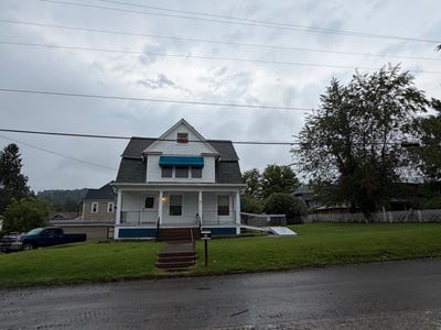 /international/us/88-church-st-west-union-wv-110119547776/