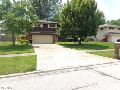 /international/us/6417-thoreau-drive-parma-oh-110100799064/