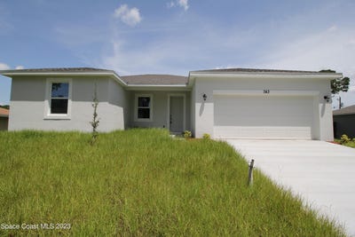 /international/us/743-andrew-street-se-palm-bay-fl-110107409050/