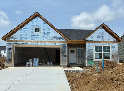 /international/us/1279-blue-spruce-lane-wilmington-oh-110099666433/