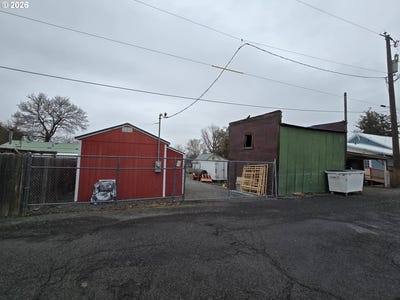 /international/us/206-s-main-st-union-or-110106005221/