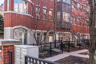 /international/us/1830-s-calumet-avenue-chicago-il-110109243079/