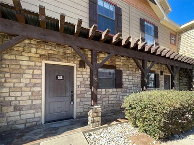 /international/us/2410-2nd-street-waco-tx-110101265542/