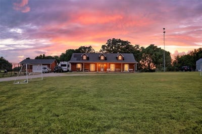 /international/us/3823-state-highway-11-bonham-tx-110100534668/