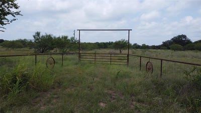 /international/us/3530-county-road-333-dublin-tx-110100999979/