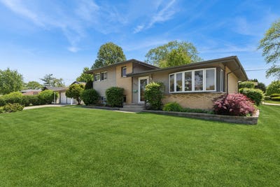 /international/us/801-e-greenwood-drive-mount-prospect-il-110108398918/