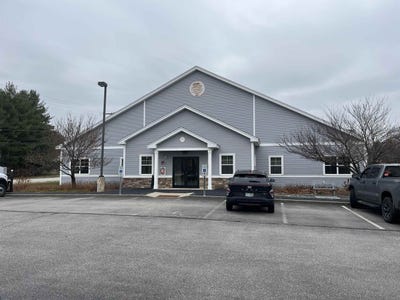 /international/us/19-henniker-street-concord-nh-110104998774/
