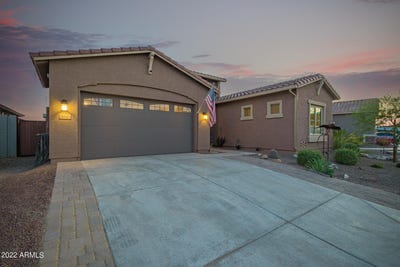 /international/us/18545-w-chuckwalla-canyon-road-goodyear-az-110108467854/