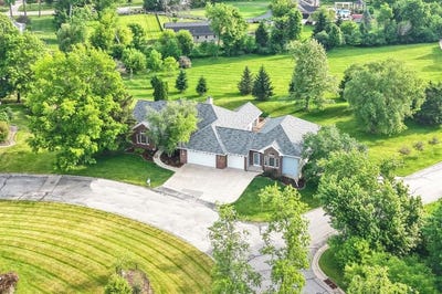 /international/us/230-bever-lane-se-cedar-rapids-ia-110108495914/