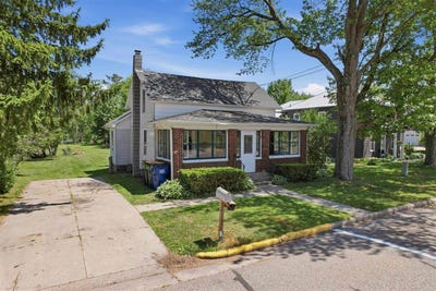 /international/us/338-n-main-street-amherst-wi-110108491291/