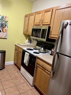 /international/us/18-harbor-avenue-nashua-nh-110107800468/