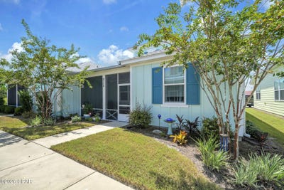 /international/us/8558-dreams-float-court-panama-city-beach-fl-110109793067/