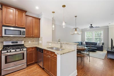 /international/us/1237-ashford-creek-park-ne-atlanta-ga-110108477248/