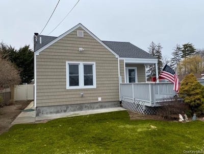 /international/us/8-grant-avenue-brentwood-ny-110106355930/
