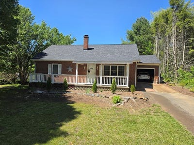 /international/us/1971-elk-creek-pkwy-independence-va-110107953631/