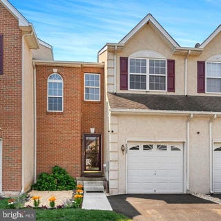 /international/us/4002-hoffman-court-collegeville-pa-110109042426/