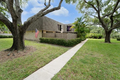 /international/us/505-5th-terrace-palm-beach-gardens-fl-110106446069/