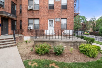 /international/us/215-28-47th-ave-bayside-ny-110100971610/
