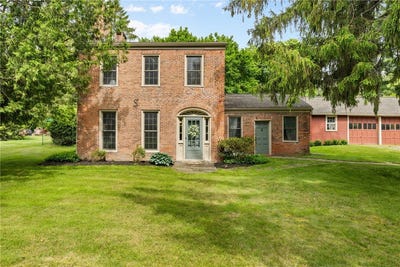 /international/us/11-caledonia-avenue-wheatland-ny-110099816079/
