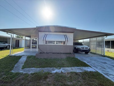 /international/us/506-w-noble-ave-bushnell-fl-110109031500/