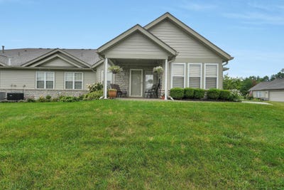 /international/us/8039-farm-crossing-circle-powell-oh-110101299358/