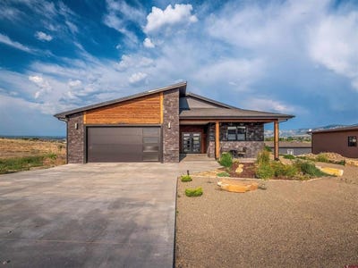 /international/us/8831-road-26-7-loop-cortez-co-110098593238/