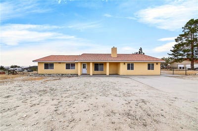 /international/us/1246-locust-pinon-hills-ca-110107627887/