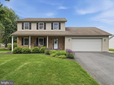 /international/us/384-leedy-way-e-chambersburg-pa-110108580870/