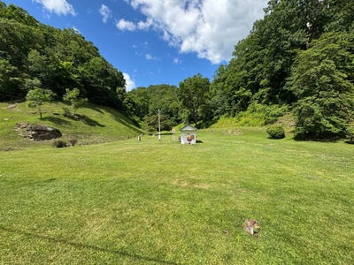 /international/us/15078-us-hwy-33-w-stumptown-wv-110109408170/