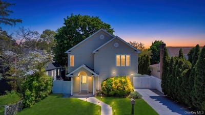 /international/us/1732-glenmore-avenue-east-meadow-ny-110108034587/