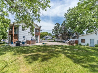 /international/us/3-e-main-street-cary-il-110107162092/