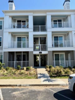 /international/us/130-river-landing-drive-daniel-island-sc-110107405804/
