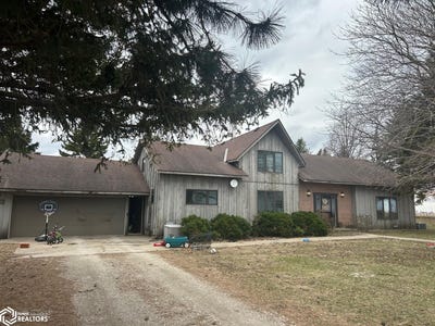 /international/us/1674-240th-eagle-grove-ia-110106789509/