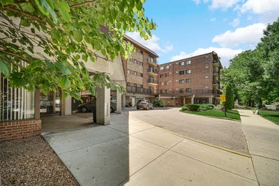 /international/us/2325-n-neva-avenue-chicago-il-110108445584/
