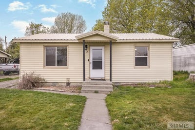 /international/us/69-johnson-street-blackfoot-id-110107570688/