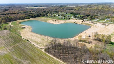 /international/us/fillmore-lot-f-allendale-mi-110110275930/