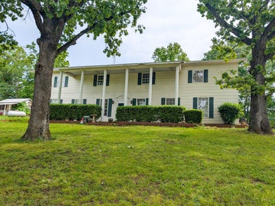 /international/us/102-county-road-362-thayer-mo-110108032786/