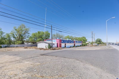 /international/us/5641-bloomfield-hwy-farmington-nm-110108380084/