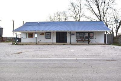 /international/us/4990-moorefield-road-carlisle-ky-110098342598/