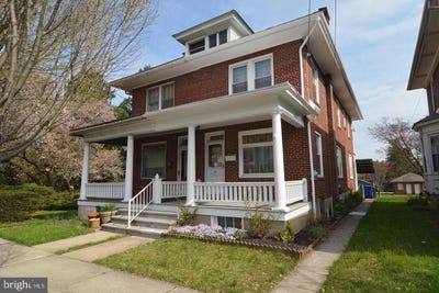 /international/us/329-w-penn-avenue-robesonia-pa-110109593296/