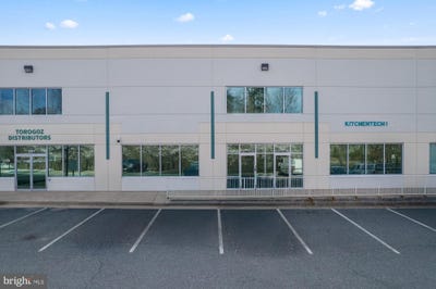 /international/us/17877-fraley-boulevard-dumfries-va-110106811335/