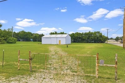 /international/us/14-cottonwood-street-lone-grove-ok-110108798313/