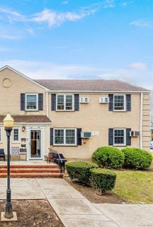 /international/us/64-57-springfield-boulevard-bayside-ny-110105020989/