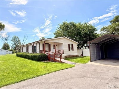 /international/us/107-s-3rd-street-baldwin-il-110108473744/