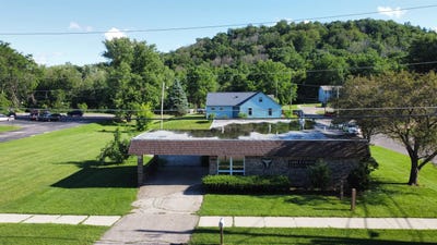 /international/us/797-w-seminary-street-richland-center-wi-110094135669/?lang=zh-cn
