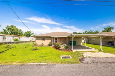 /international/us/434-st-louis-st-raceland-la-110099797443/