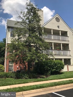 /international/us/12151-penderview-lane-fairfax-va-110108446661/