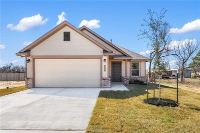 /international/us/1231-high-street-navasota-tx-110105842811/