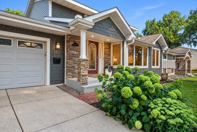 /international/us/4517-orchard-avenue-n-robbinsdale-mn-110120562666/