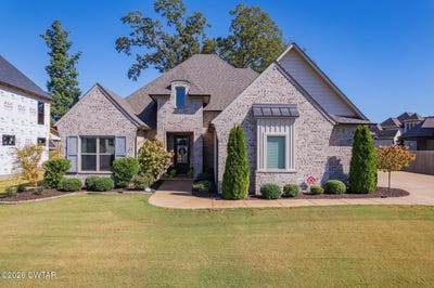 /international/us/75-lake-breeze-drive-jackson-tn-110120618839/